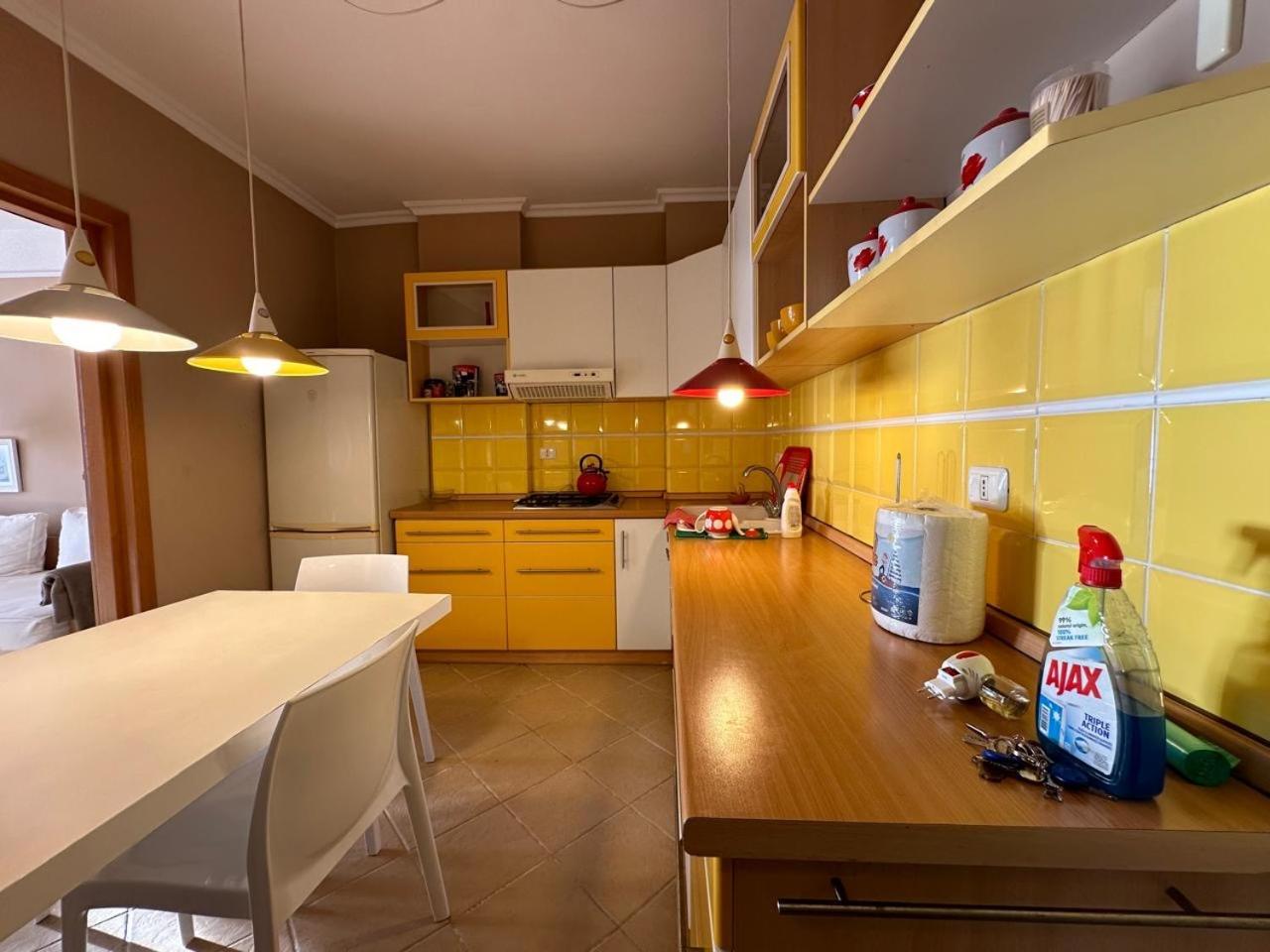 Beach View! Seaside Apartment Durrës Esterno foto